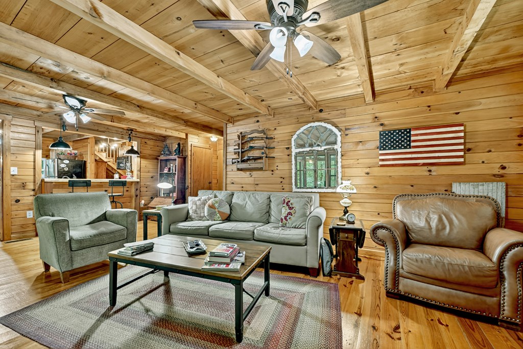 1431 Cashes Valley Lane