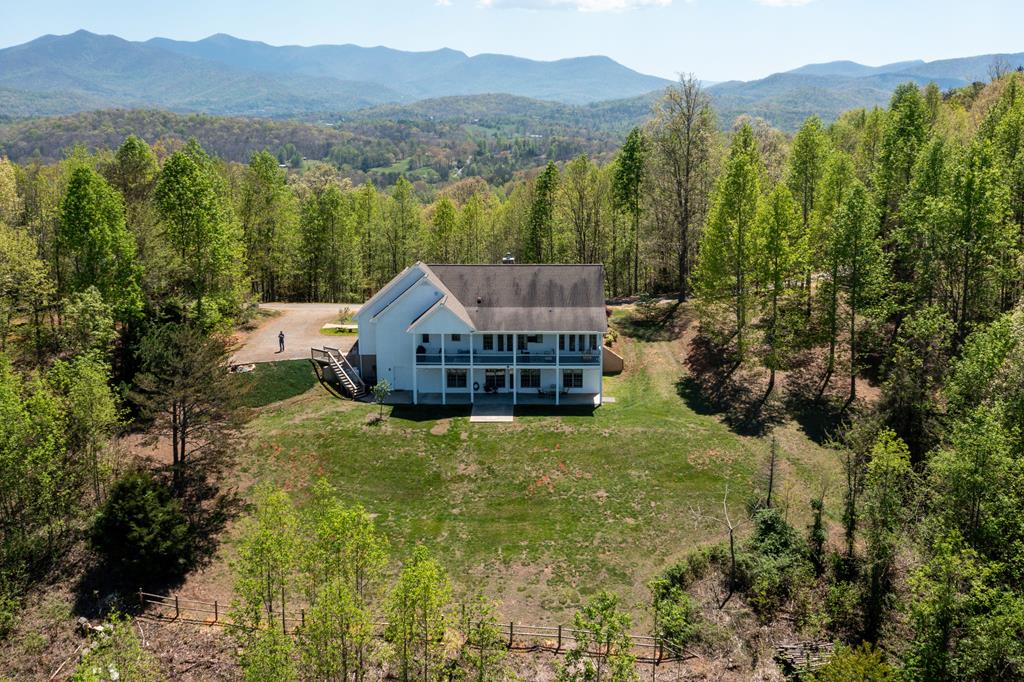 935 White Oak Drive