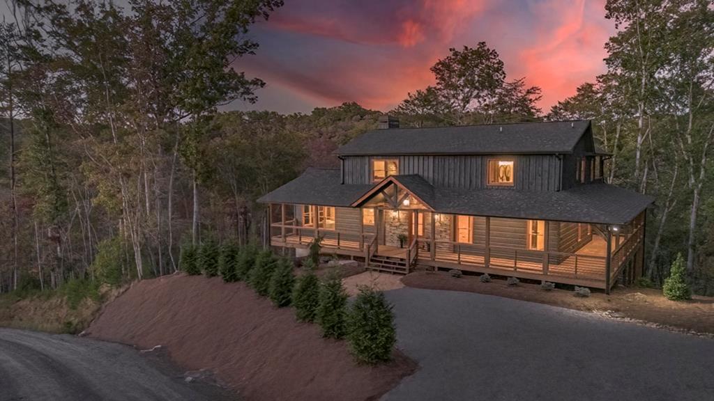 61 River Retreat Road