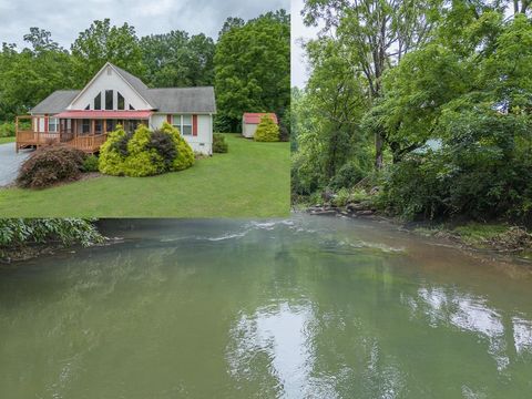 A home in Hayesville