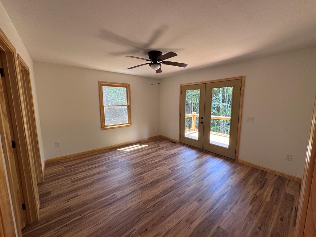 109 Chestnut Oaks Drive