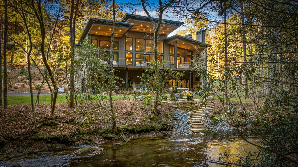 156 Horatio Drive