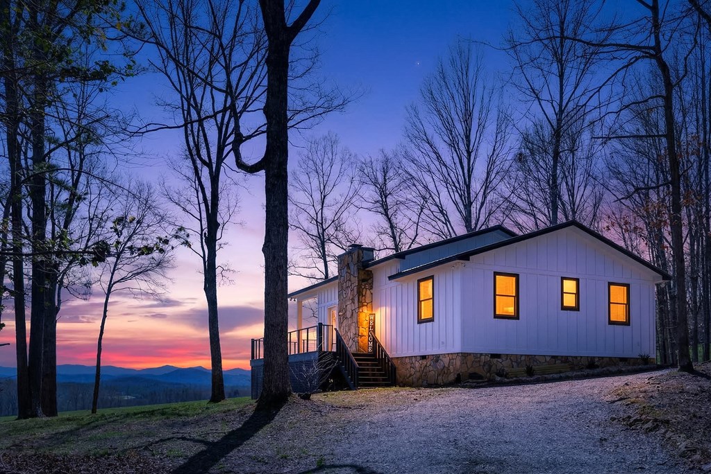 35 Laurel Mountain Estates Drive N