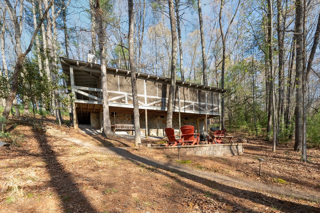 250 Chinkapin Drive