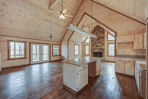 A home in Mineral Bluff