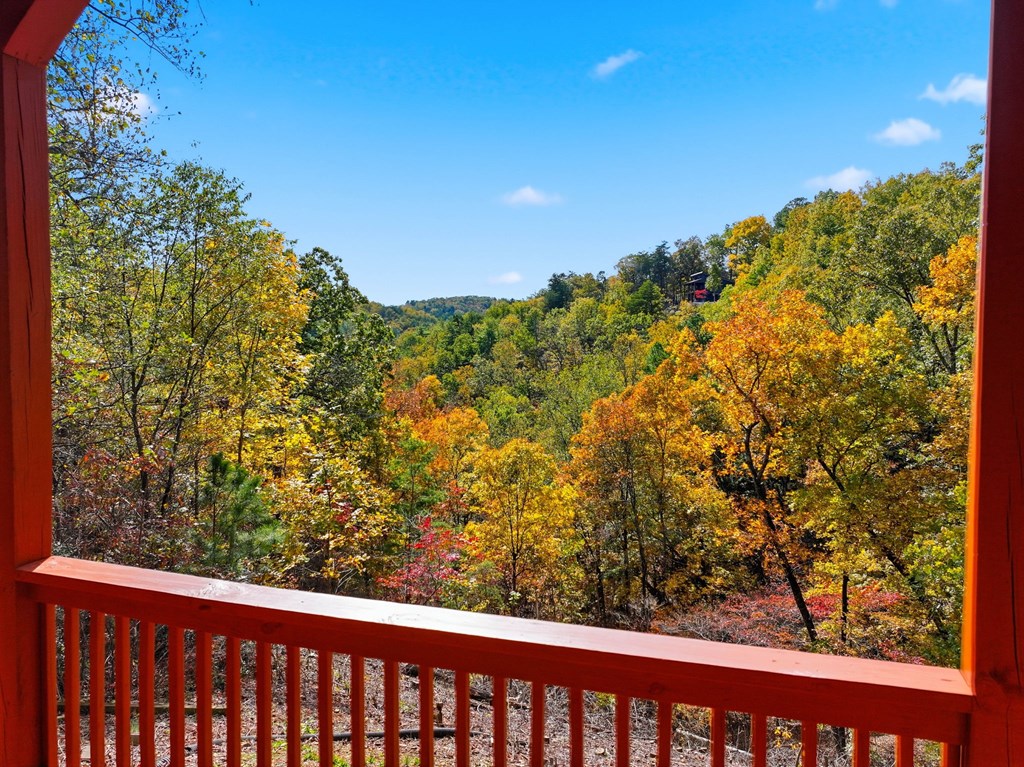 1384 NE Crystal Lane