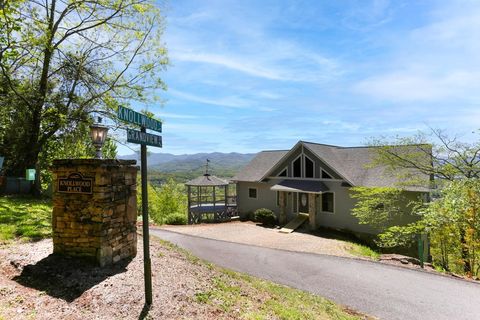 A home in Hayesville