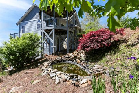 A home in Hayesville