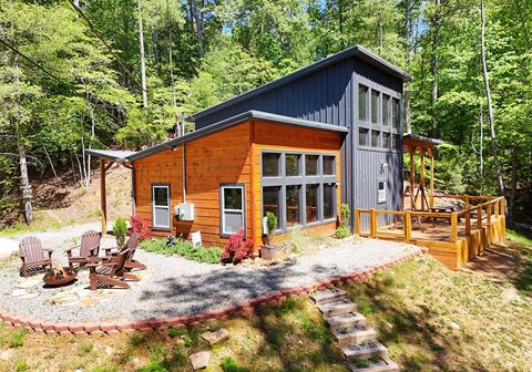709 Lyric Lane Ellijay GA 30540