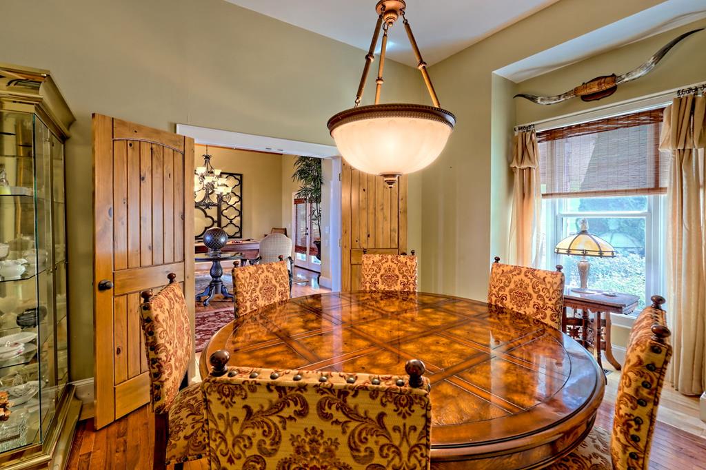 340 Autumn Trl, Franklin, NC, 28734, USA, 3 Bedrooms Bedrooms, ,4 BathroomsBathrooms,Residential,Active,340 Autumn Trl,434953