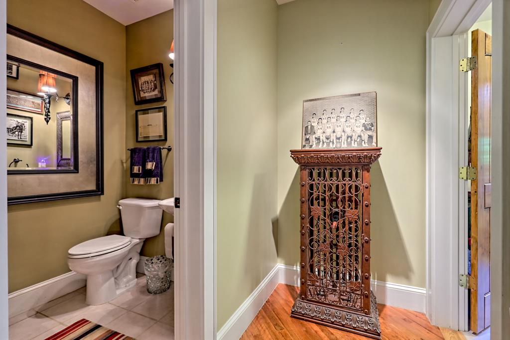 340 Autumn Trl, Franklin, NC, 28734, USA, 3 Bedrooms Bedrooms, ,4 BathroomsBathrooms,Residential,Active,340 Autumn Trl,434953