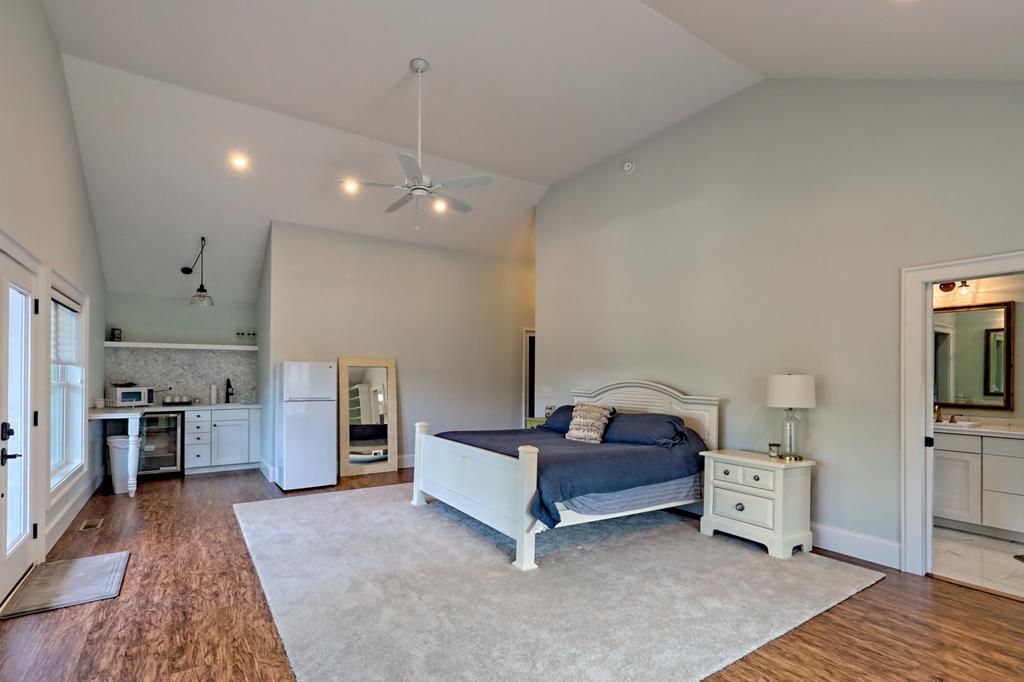 340 Autumn Trl, Franklin, NC, 28734, USA, 3 Bedrooms Bedrooms, ,4 BathroomsBathrooms,Residential,Active,340 Autumn Trl,434953