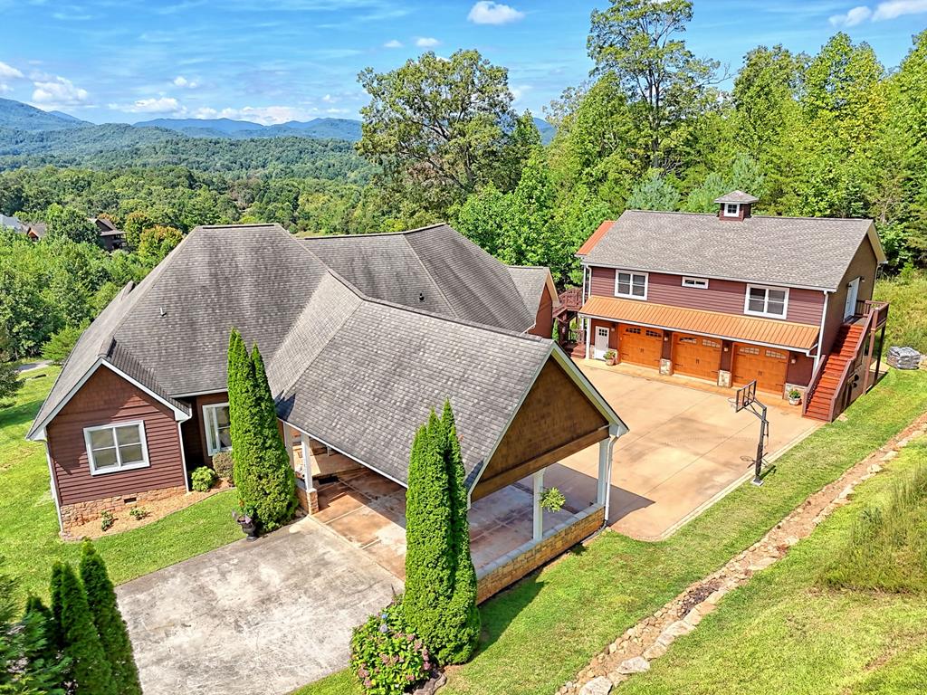 340 Autumn Trl, Franklin, NC, 28734, USA, 3 Bedrooms Bedrooms, ,4 BathroomsBathrooms,Residential,Active,340 Autumn Trl,434953