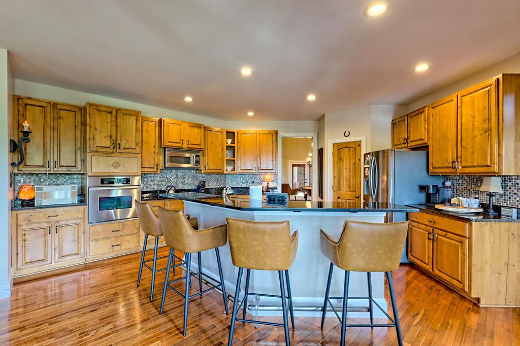 340 Autumn Trl, Franklin, NC, 28734, USA, 3 Bedrooms Bedrooms, ,4 BathroomsBathrooms,Residential,Active,340 Autumn Trl,434953