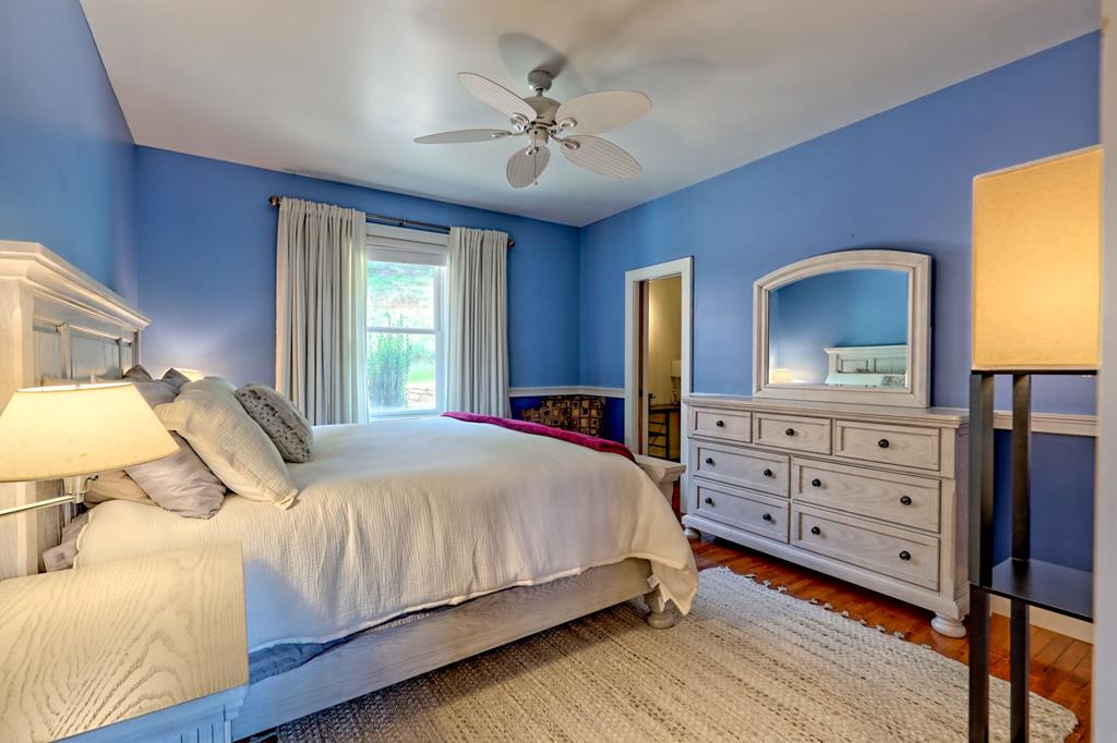 340 Autumn Trl, Franklin, NC, 28734, USA, 3 Bedrooms Bedrooms, ,4 BathroomsBathrooms,Residential,Active,340 Autumn Trl,434953