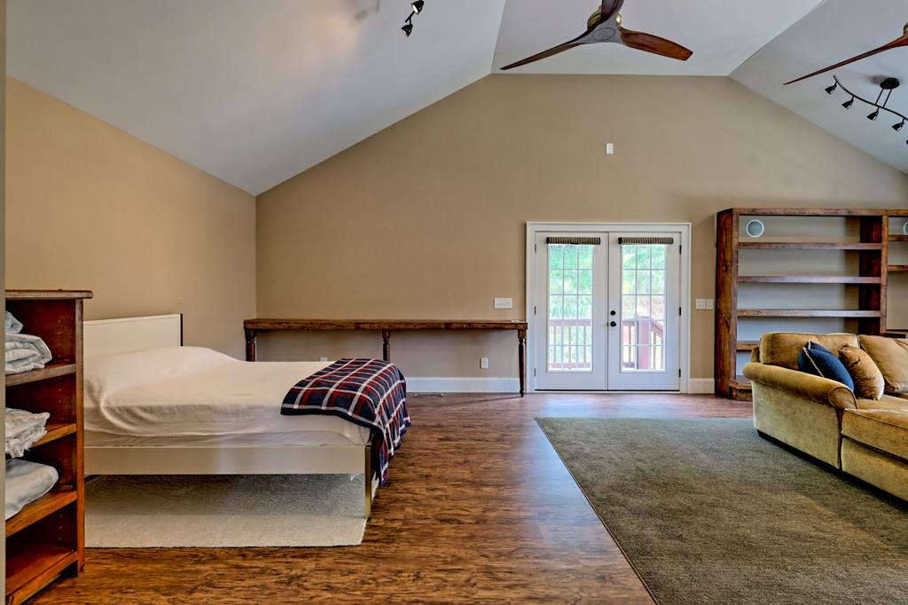 340 Autumn Trl, Franklin, NC, 28734, USA, 3 Bedrooms Bedrooms, ,4 BathroomsBathrooms,Residential,Active,340 Autumn Trl,434953