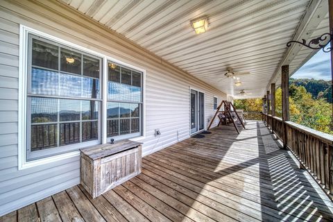 A home in Hiawassee