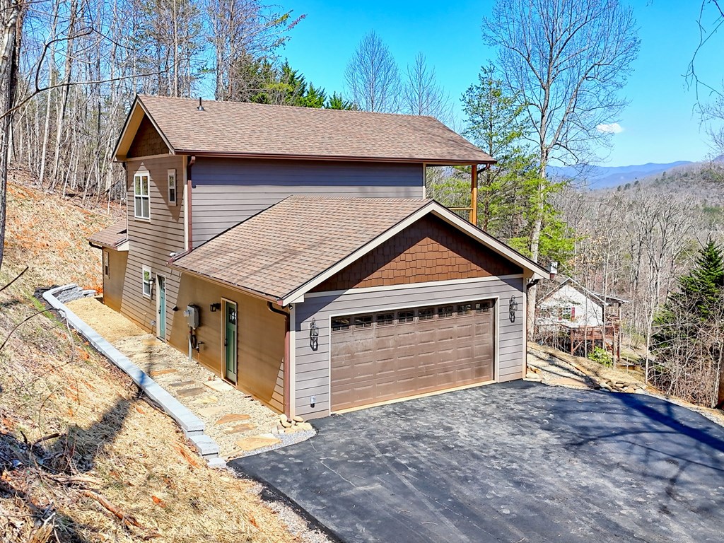 1378 Summit Trail