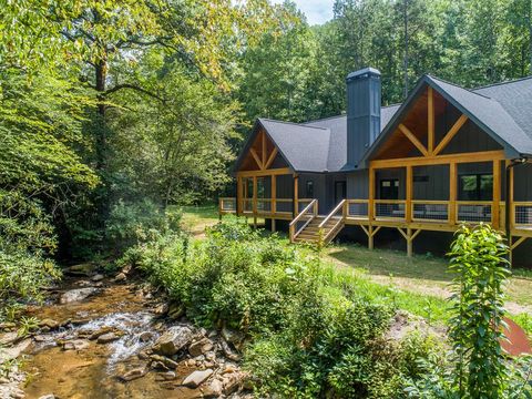 305 Tusquittee Crossing Hayesville NC 28904