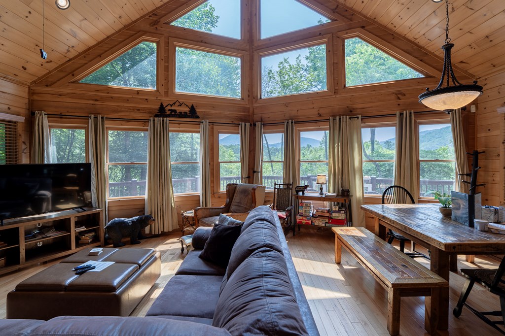 77 Beavers Cove Road