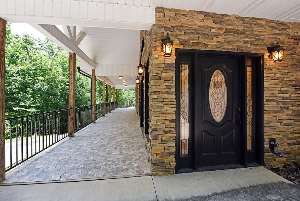 714 Mountain View Road