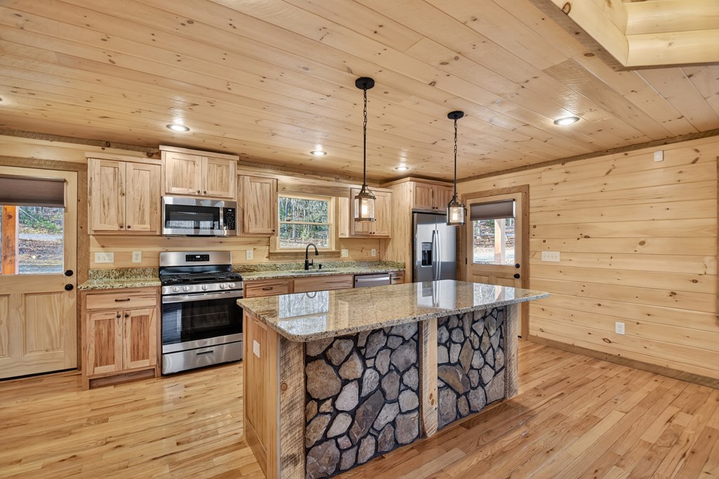 17 Dial Mountain Drive