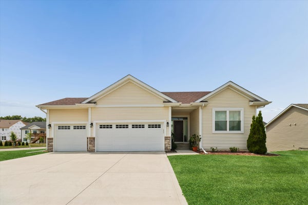 4507 EVEREST AVE, AMES, IA 50014 - Image 0adb4d6cf2de43537da5bd2585bd529d/2617686176