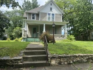 Photo 1 of 22 — 311 S Iowa Avenue, Eagle Grove, IA 50533
