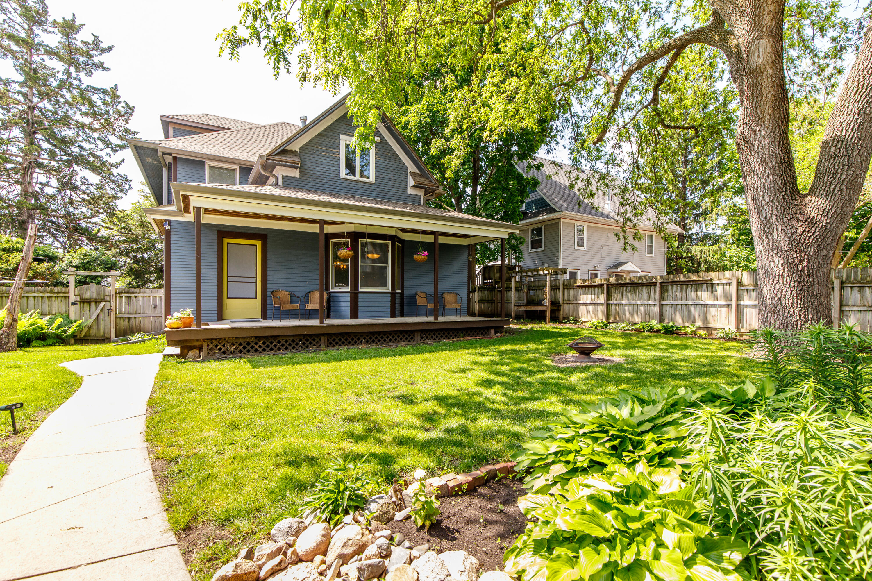Photo 1 of 35 — 811 6th Street, Ames, IA 50010