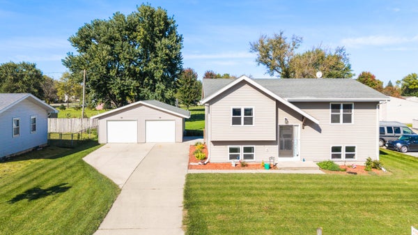 213 LINN ST, STORY CITY, IA 50248 - Image 80b70d6fedc26fa73bbe5150af96f2ff/59337840