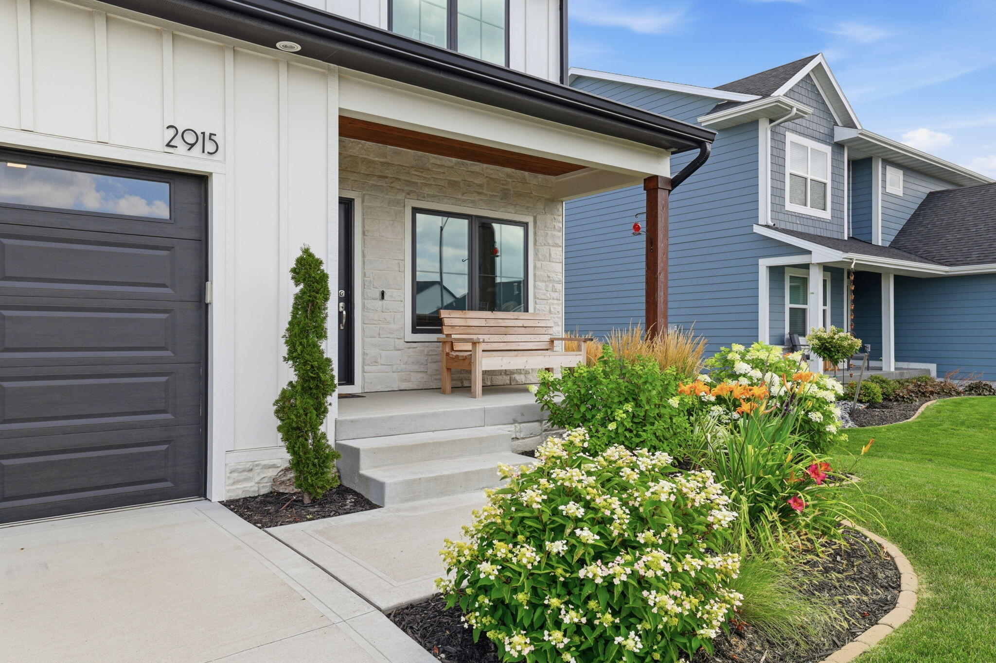 Photo 1 of 33 — 2915 NW Beechwood Court, Ankeny, IA 50023