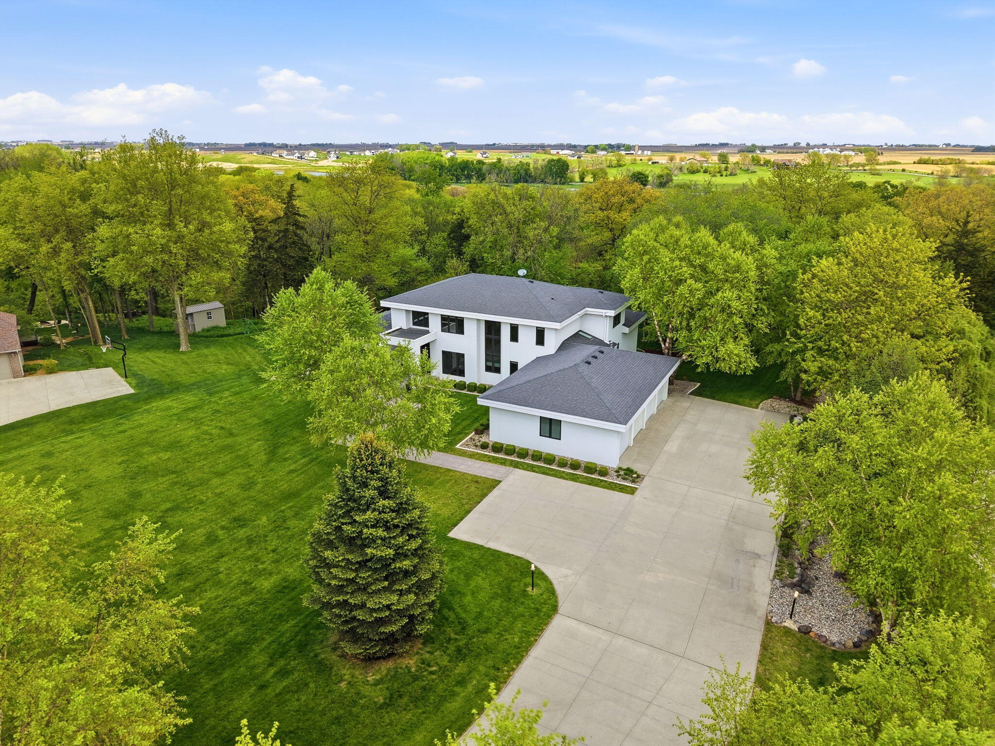 Ames, Iowa, 50014, United States, 5 Bedrooms Bedrooms, ,5 BathroomsBathrooms,Residential,Active,2044574