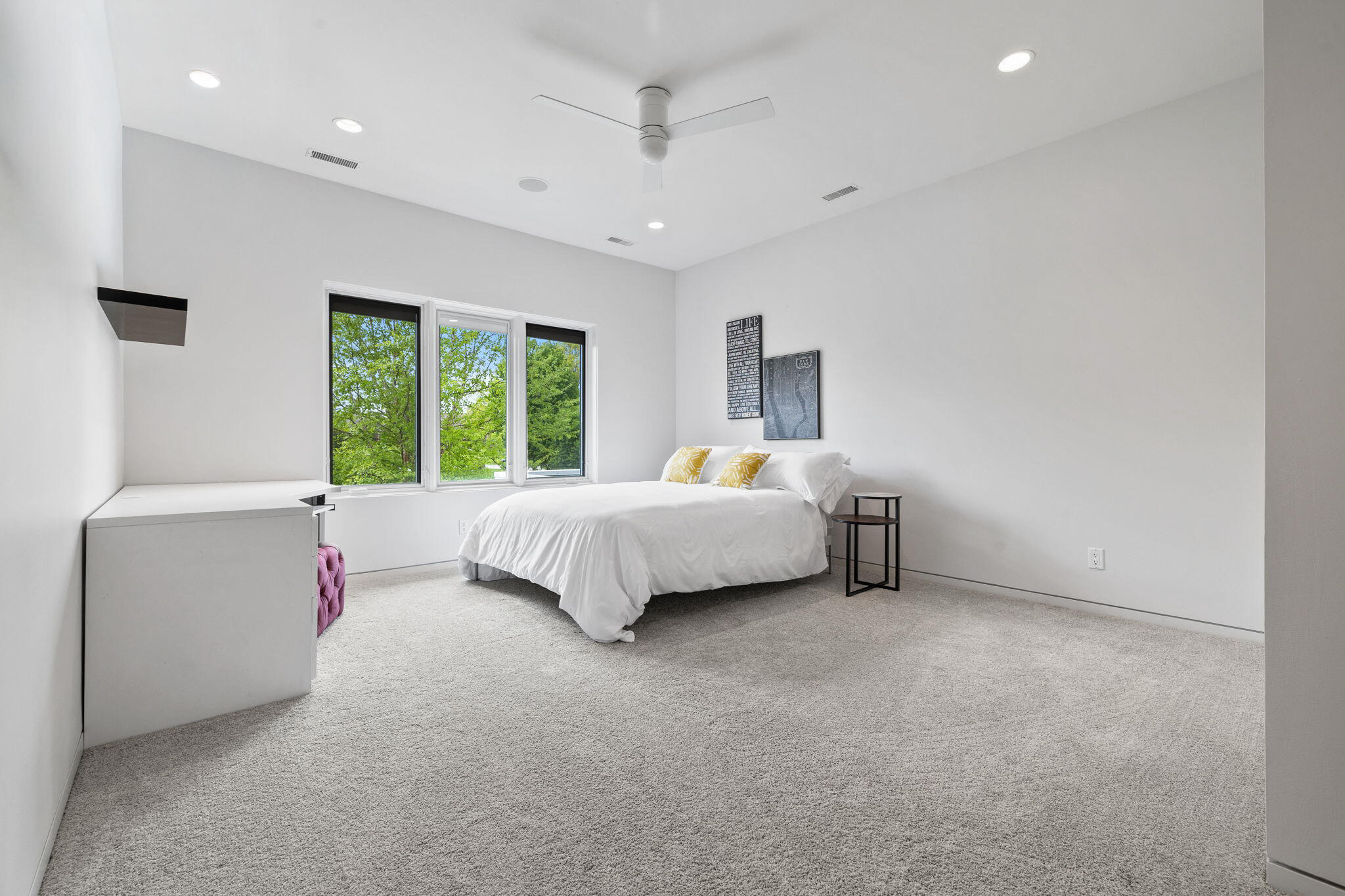 Ames, Iowa, 50014, United States, 5 Bedrooms Bedrooms, ,5 BathroomsBathrooms,Residential,Active,2044574