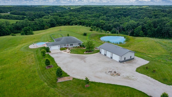 13186 CLEARVIEW CT, MORAVIA, IA 52571 - Image fddd1605a4eea73e347ca5071c02ed51/16245409