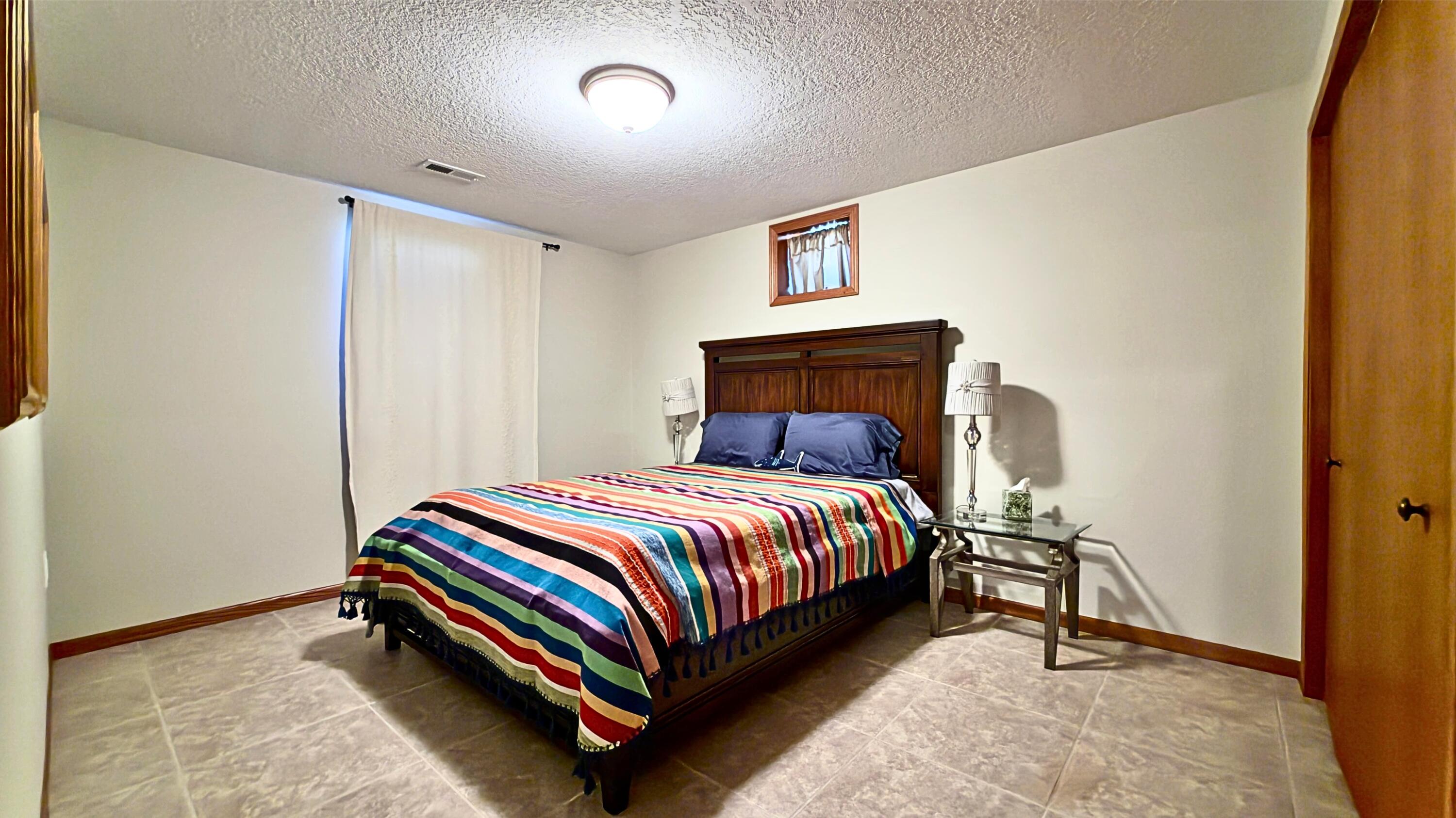 Manson, Iowa, 50563, United States, 5 Bedrooms Bedrooms, ,4 BathroomsBathrooms,Residential,Active,2041487