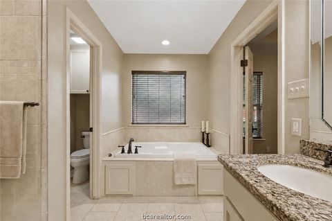Tiny photo for 6204 London Circle, Bryan, TX 77802 (MLS # 26008652)