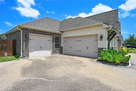 Tiny photo for 1928 Spanish Moss Drive, College Station, TX 77845 (MLS # 26008635)