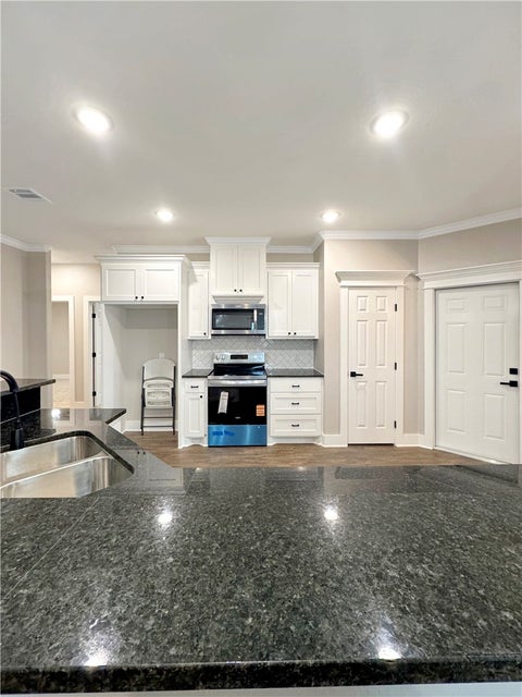 Tiny photo for 2100 Zebrina Court, Bryan, TX 77807 (MLS # 26011324)