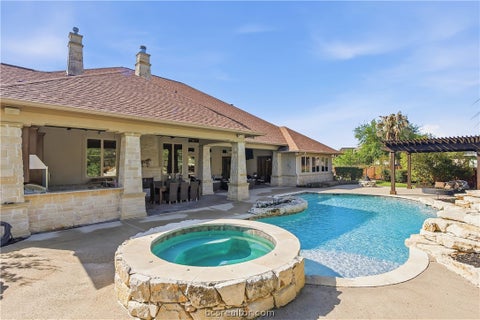 Tiny photo for 4900 Somerset Hills Court, College Station, TX 77845 (MLS # 26003711)