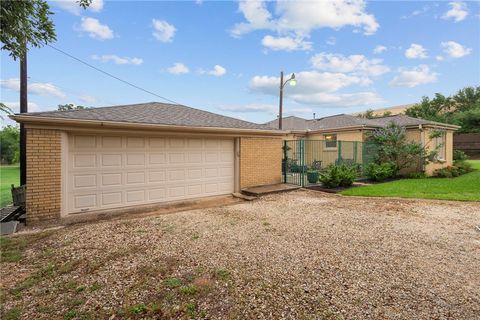 Tiny photo for 516 Avondale Avenue, Bryan, TX 77802 (MLS # 26004748)