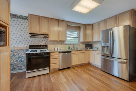Tiny photo for 516 Avondale Avenue, Bryan, TX 77802 (MLS # 26004748)