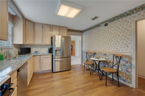 Tiny photo for 516 Avondale Avenue, Bryan, TX 77802 (MLS # 26004748)