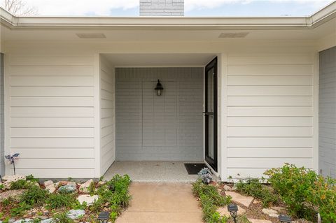 Tiny photo for 1203 Guadalupe Drive, College Station, TX 77840 (MLS # 25013267)