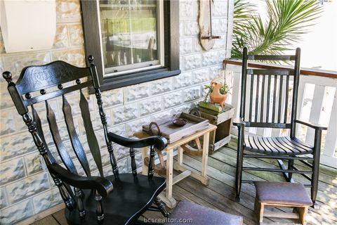 Tiny photo for 12400 Texas Street, Burton, TX 77835 (MLS # 26001998)