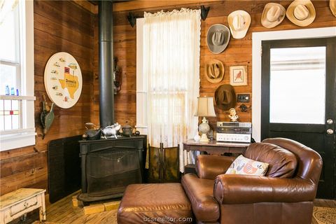 Tiny photo for 12400 Texas Street, Burton, TX 77835 (MLS # 26001998)