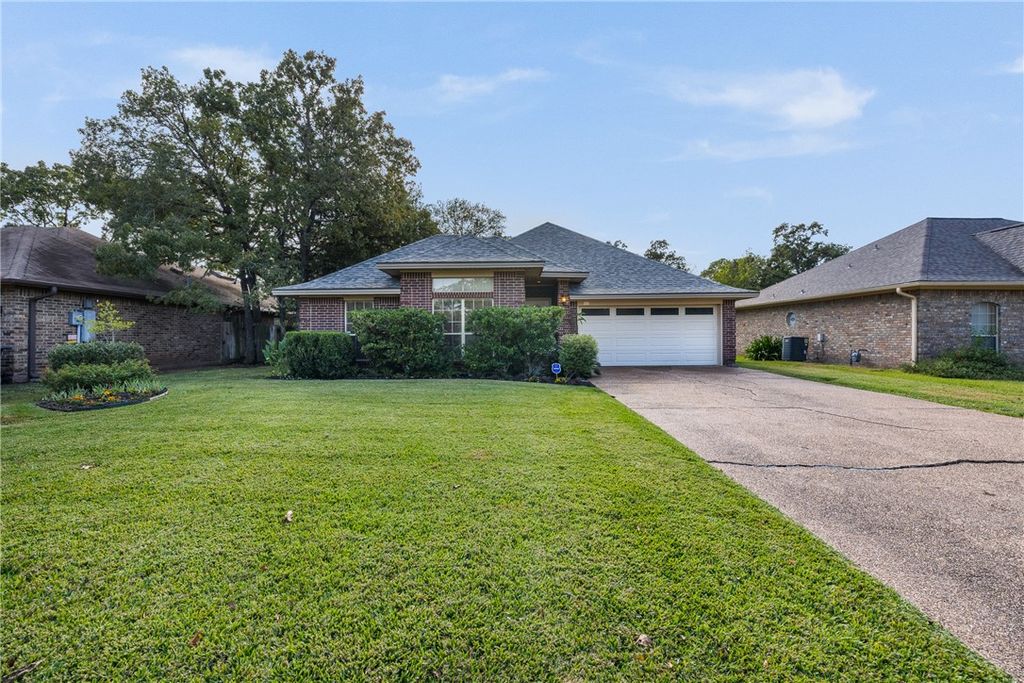 Photo of 2808 Arroyo Court N, College Station, TX 77845 (MLS # 25011321)