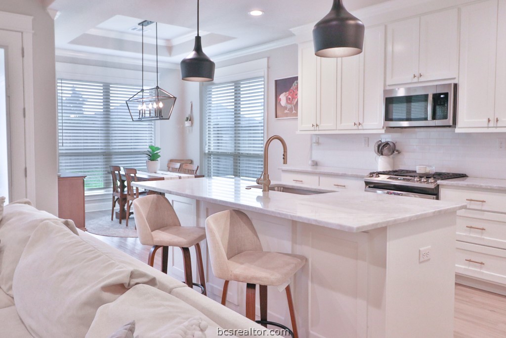 Bryan, Texas 77802, United States, 3 Bedrooms Bedrooms, ,3 BathroomsBathrooms,Residential,Pending,59538