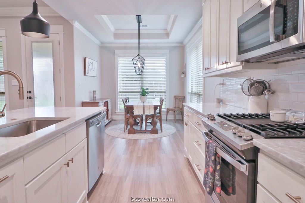 Bryan, Texas 77802, United States, 3 Bedrooms Bedrooms, ,3 BathroomsBathrooms,Residential,Pending,59538