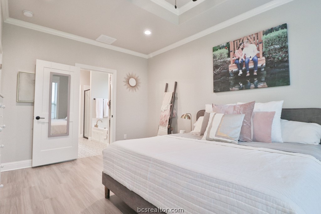 Bryan, Texas 77802, United States, 3 Bedrooms Bedrooms, ,3 BathroomsBathrooms,Residential,Pending,59538