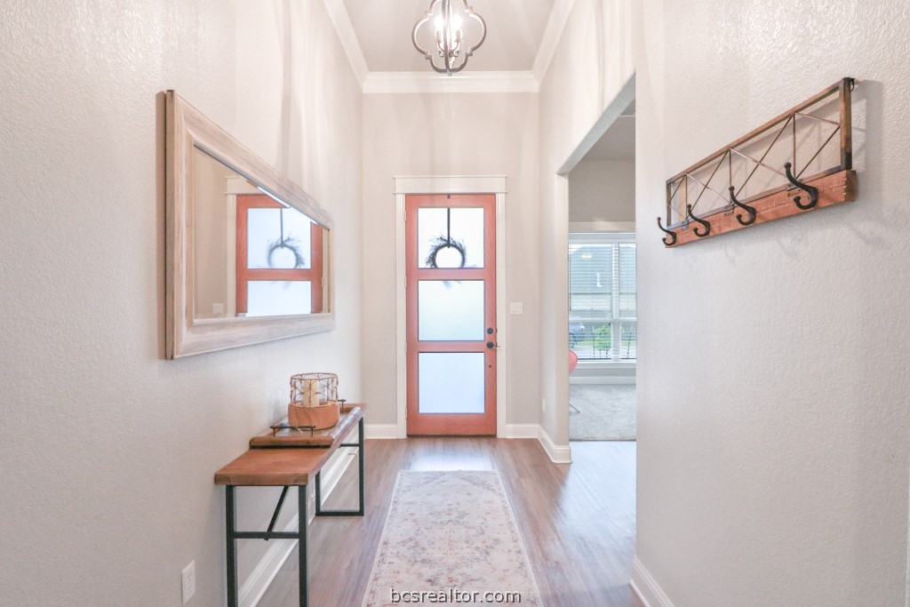 Bryan, Texas 77802, United States, 3 Bedrooms Bedrooms, ,3 BathroomsBathrooms,Residential,Pending,59538